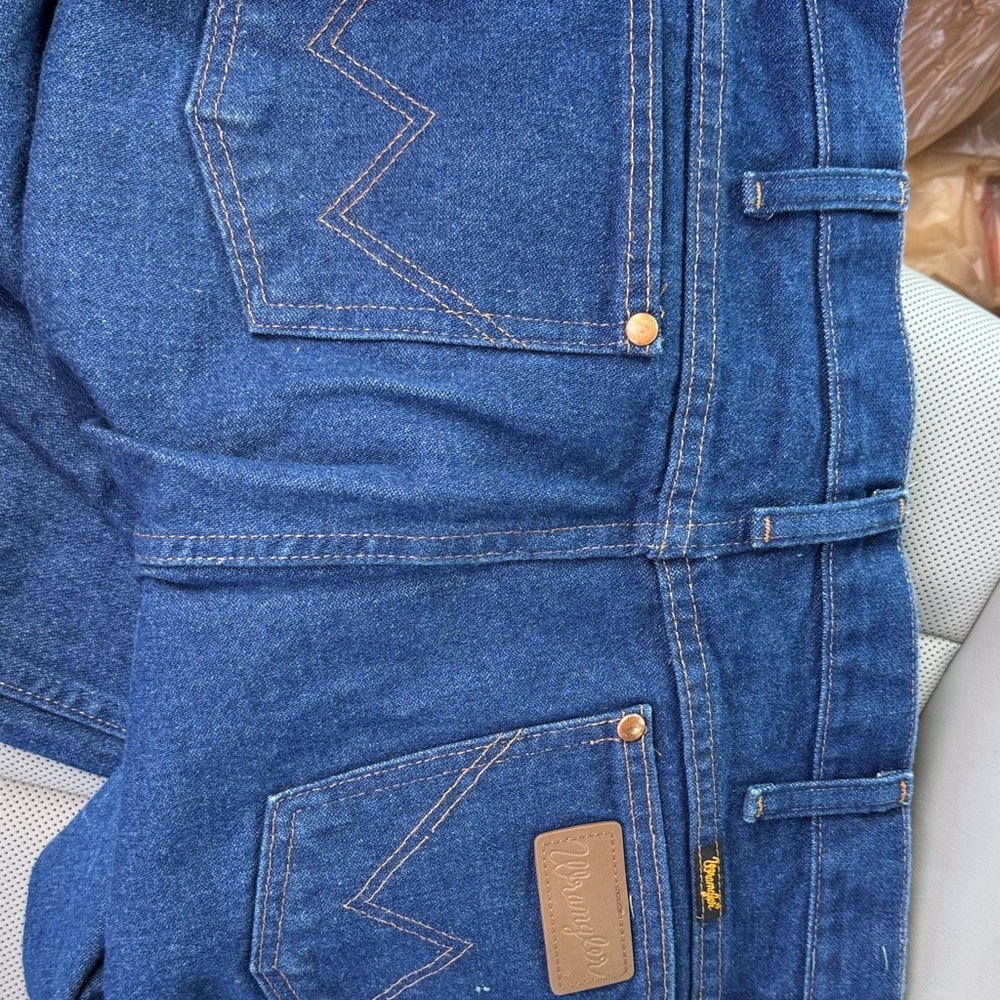 Wrangler Men's Dark Blue Relaxed Denim Jeans